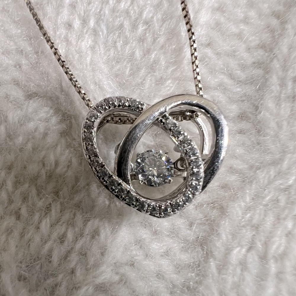 Elegant 925 Silver Heart Pendant Necklace